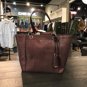 Време е за Last Minute Sale шопинг во FASHION & FRIENDS