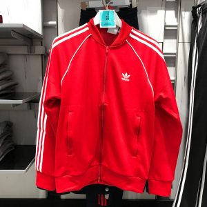 Adidas шопинг понуда за зимските спортски денови‼️